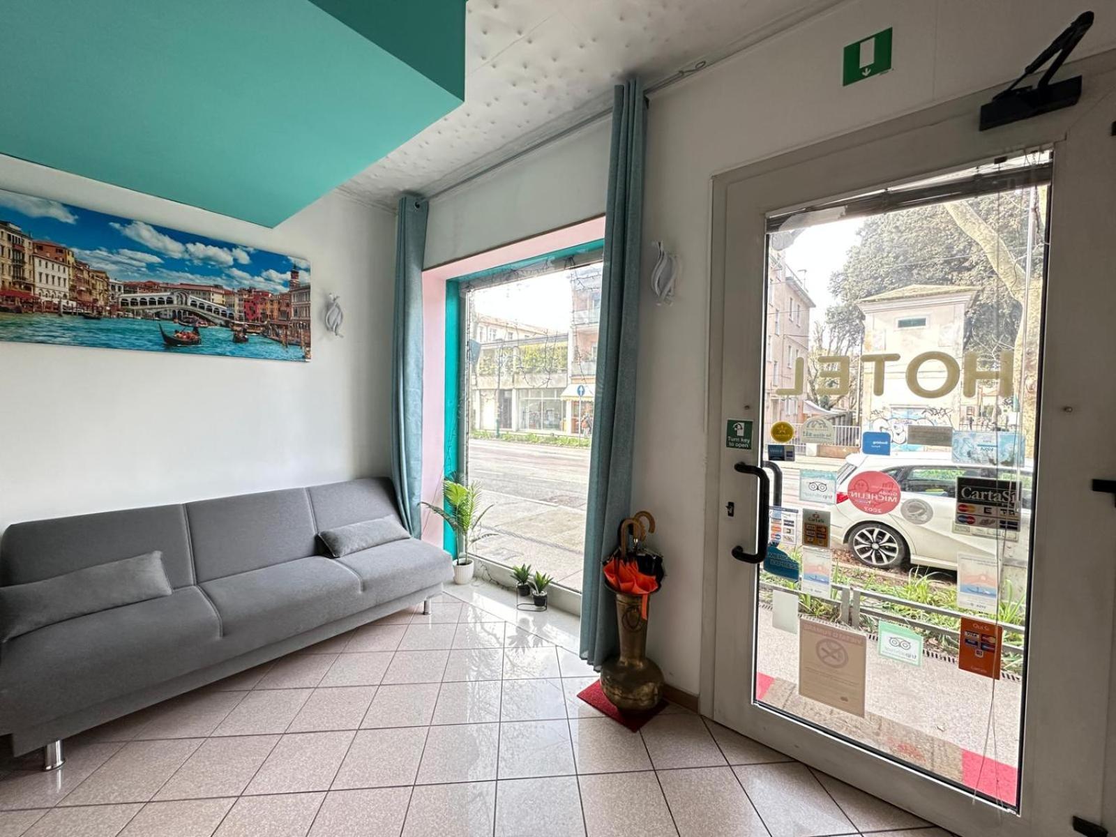 Hotel Tito Mestre Exterior foto