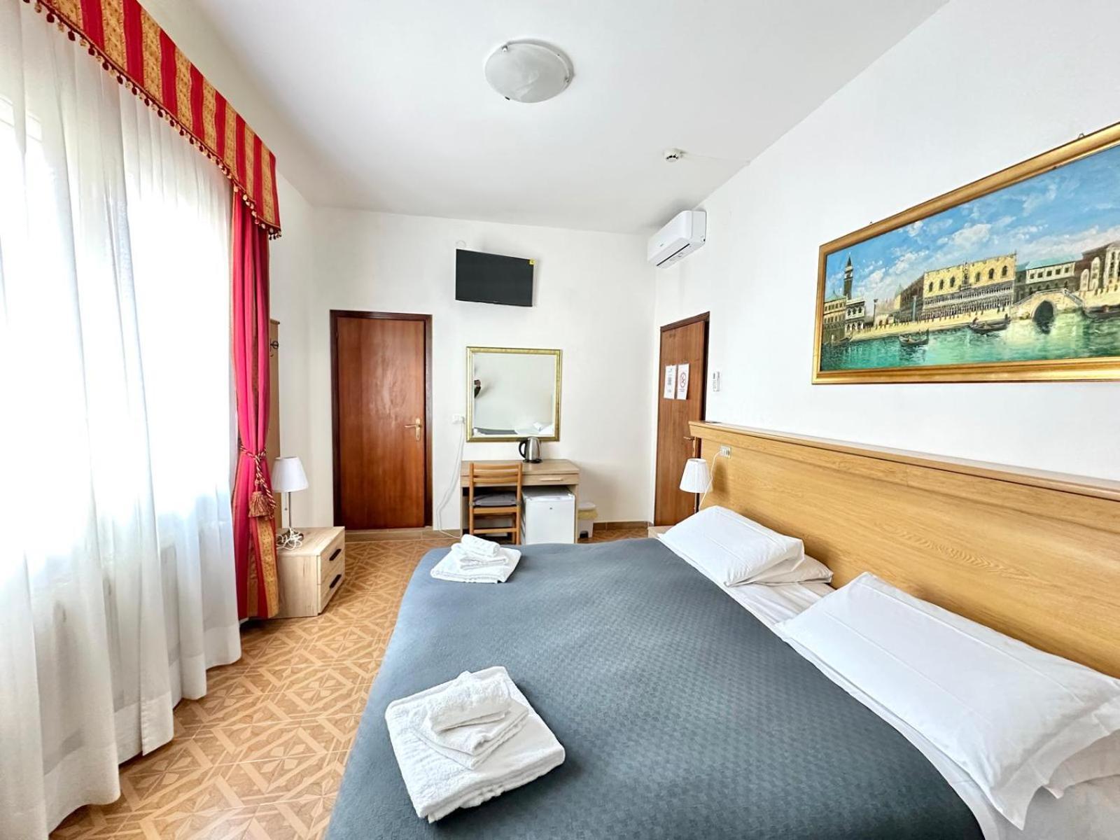 Hotel Tito Mestre Exterior foto